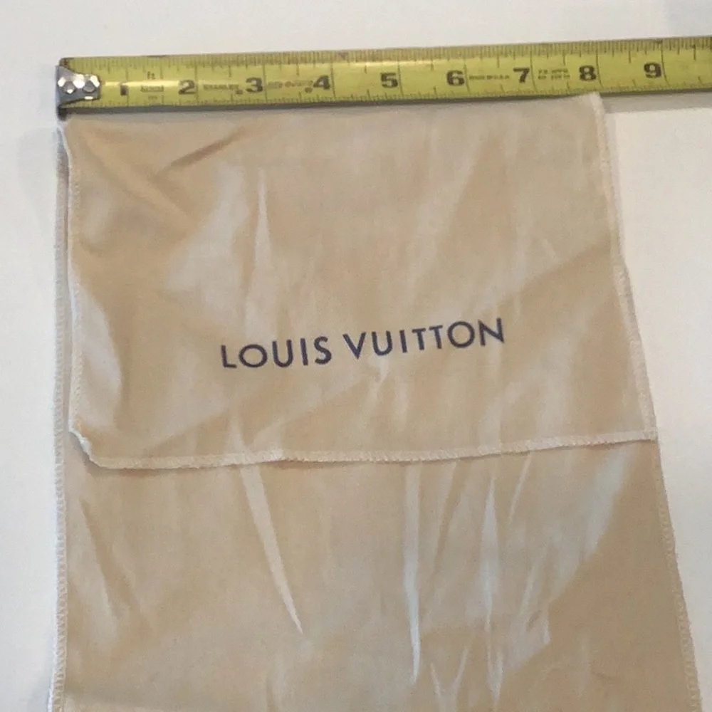 LOUIS VUITTON & CHANEL DUST BAGS - Picture 2 of 12